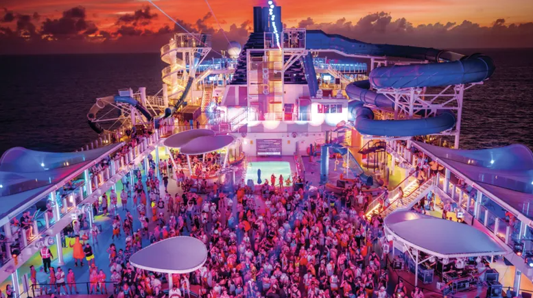Luau Party Cruise – Waves of Celebration