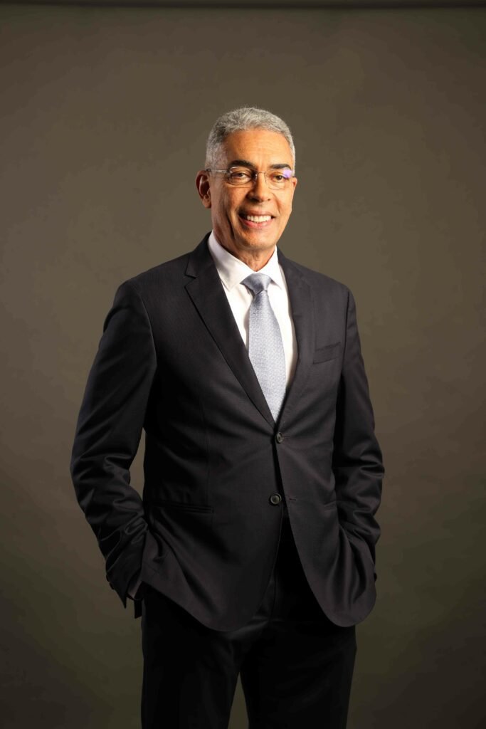 Governor_Mr._Richard_O._Byles